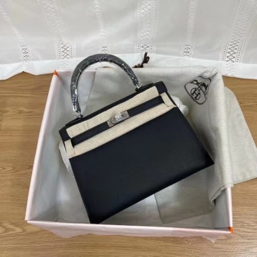 Hermes Kelly 25cm ramenní tašky Epsom KL2755 černo-stříbrná kovová