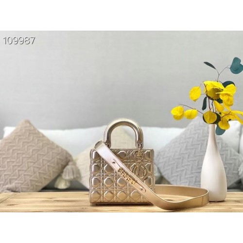 Kabelka LADY DIOR MY ABCDIOR zlatá Cannage Lambskin M0538O