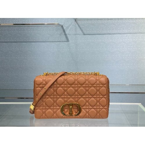 VELKÁ TAŠKA DIOR CARO z měkké telecí kůže Cannage M9243U koňakové barvy