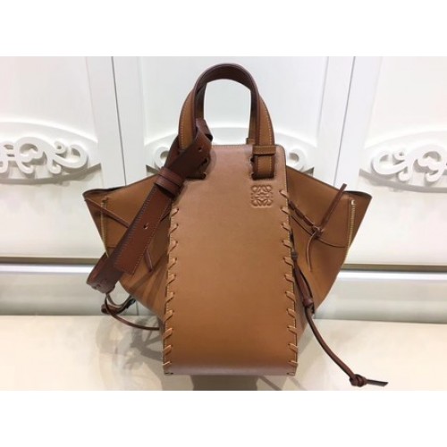 Houpací taška Loewe Hammock Bag Original Leather L9128 Hnědá