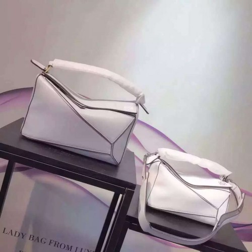 Velká taška Loewe Puzzle L9120 bílá