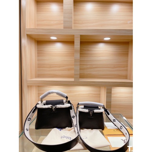 Kabelka Louis Vuitton CAPUCINES BB MM Wool M58608 Černá