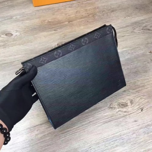 Louis Vuitton Epi kůže POCHETTE VOYAGE MM M67736 Černá