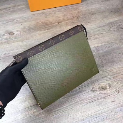 Louis Vuitton Epi kůže POCHETTE VOYAGE MM M67736 Zelená