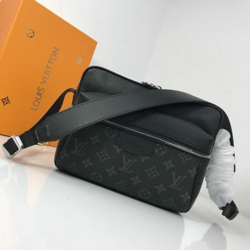 Kabelka Louis Vuitton Monogram Canvas Messenger PM černá M43845