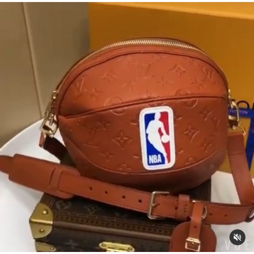 Taška Louis Vuitton NBA s míčem v košíku M57974 hnědá