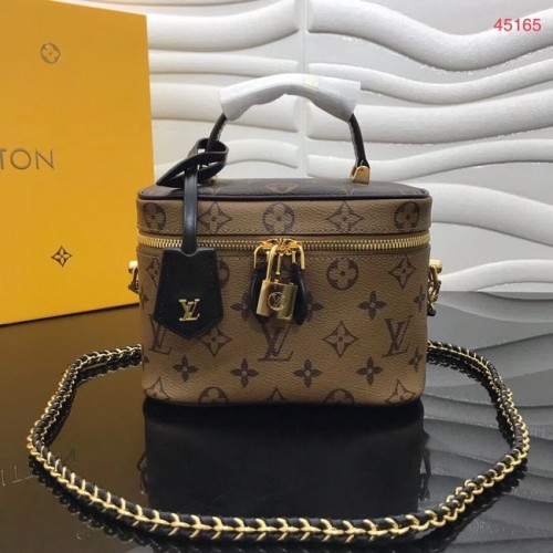 Kabelka Louis Vuitton VANITY PM M45165
