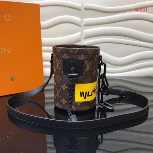 Originální kabelka Louis Vuitton Chalk Nano M44631 černá