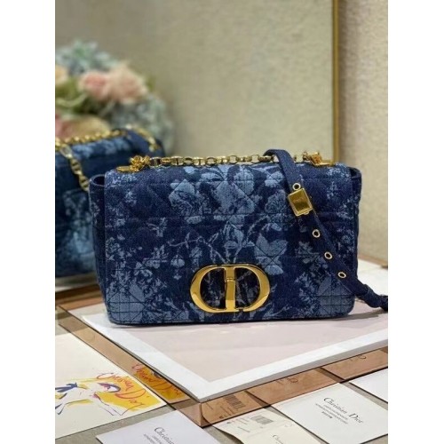 STŘEDNÍ DIOR CARO BAG Modré květiny Dior Cannage Denim M9243UJ