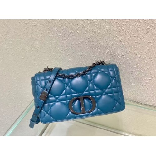 MEDIUM DIOR CARO BAG Gradient Cannage Lambskin M9242WN modrá