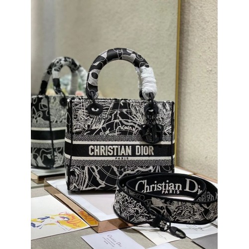 STŘEDNÍ DÁMSKÁ TAŠKA D-LITE Černobílá výšivka globu M0565O