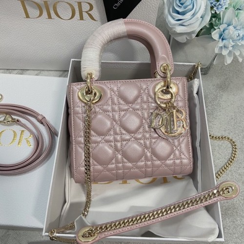 MINI LADY DIOR BAG Lambskin M0566OW Perleťový pudr a zlatá