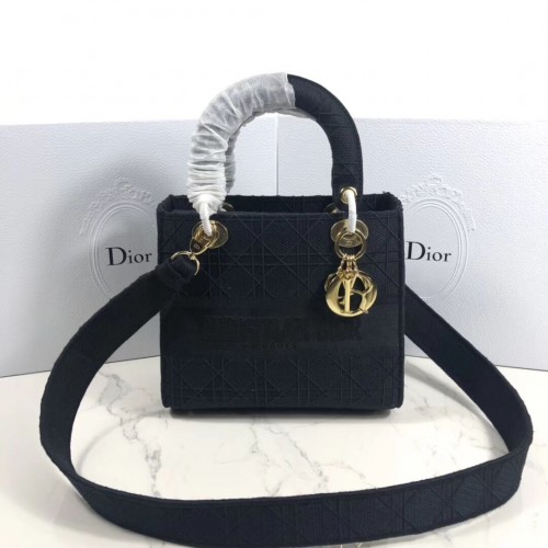 Kabelka Lady Dior z vyšívaného plátna C4532 černá