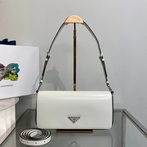 Prada Kožená kabelka Prada Femme 1BD323 bílá