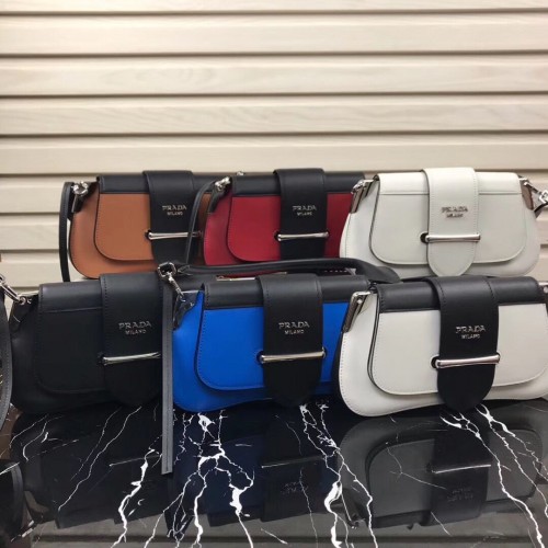 Originální kožená kabelka Prada 1BD168