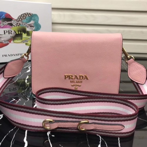 Prada telecí kožená kabelka přes rameno 1BD102 růžová
