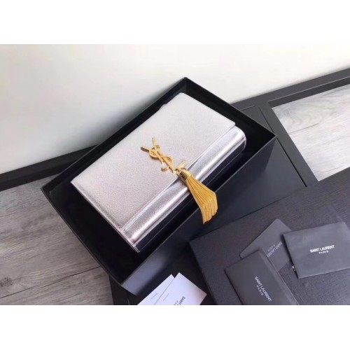 SAINT LAURENT Střední crossbody kabelka Kate 18831 Stříbrná