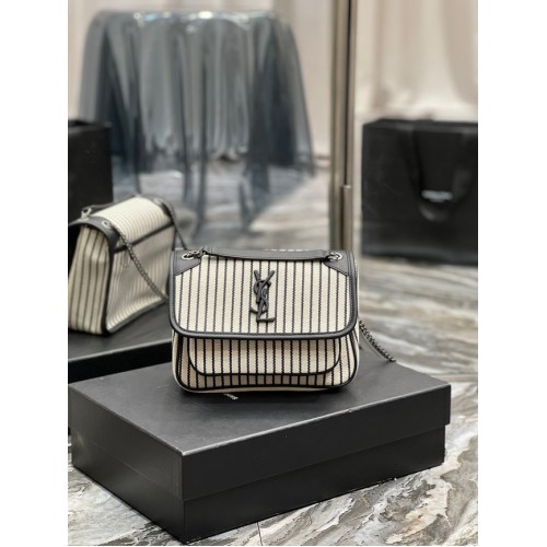 MALÁ PLÁTĚNÁ KABELKA S ŘETÍZKEM SAINT LAURENT NIKI 633151 KRÉMOVÁ A ČERNÁ