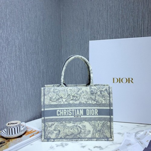 MALÁ DIOR KNIHOVNA TOTE Vyšívaná M1296-3