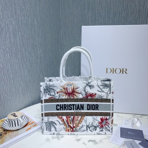 MALÁ DIOR KNIHOVNA TOTE Vyšívaná M1296-7