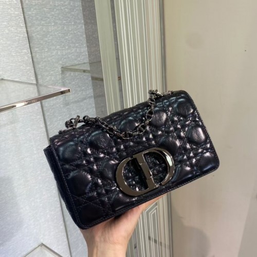 MALÁ TAŠKA DIOR CARO Gradient Cannage Importovaná voskovka M9241 černá