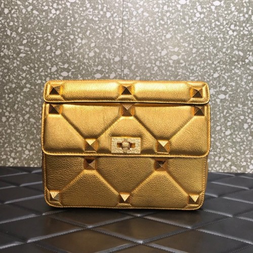 VALENTINO GARAVANI Kabelka přes rameno z telecí kůže s texturovanou texturou 2B0I60 zlatá