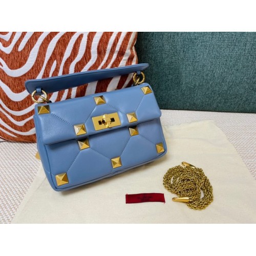 VALENTINO GARAVANI Roman Stud 0188 modrý