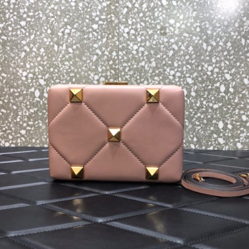 VALENTINO GARAVANI Římský náramek z ovčí kůže Napa 0659 růžový