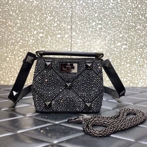 VALENTINO GARAVANI Římský náušník W2B0I97P černý