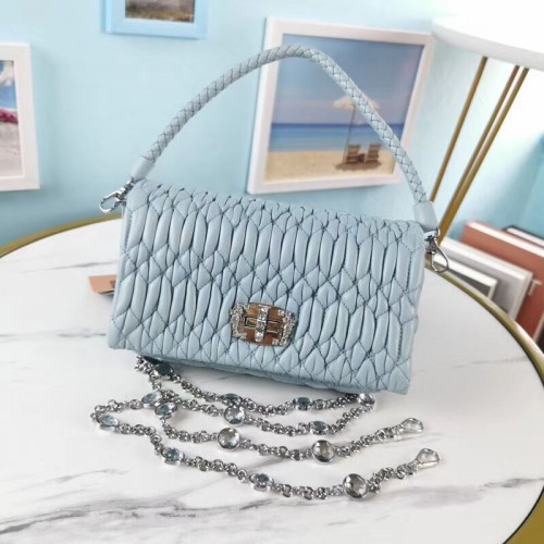 Kabelka přes rameno Miu Miu Matelasse z kůže Nappa 5BP012M světle modrá