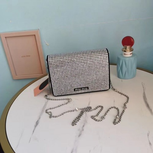 Kabelka přes rameno Miu Miu Matelasse z kůže Nappa 5BT064 černá